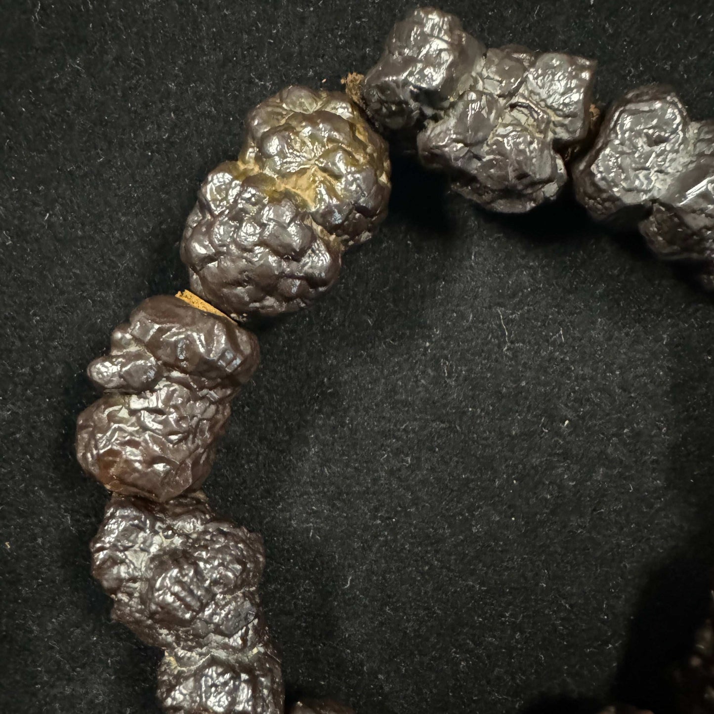 Natural Black Diamond (Black Agate) Healing Energy Bracelet – Raw Gobi Desert Stone for Men & Women
