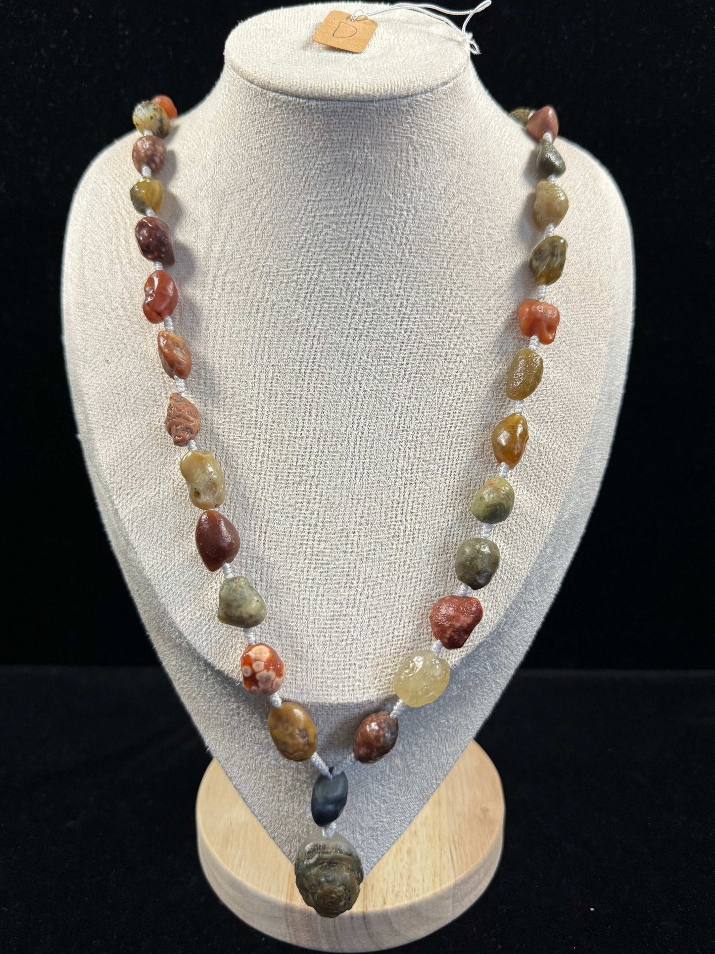 Natural Gobi Vein Agate Necklace for Women – Alashan Raw Stone Pendant