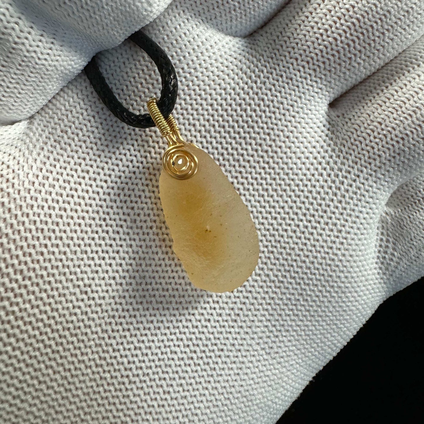 Natural Gobi Yellow Sugar Heart Agate Pendant Necklace – Raw Stone Jewelry