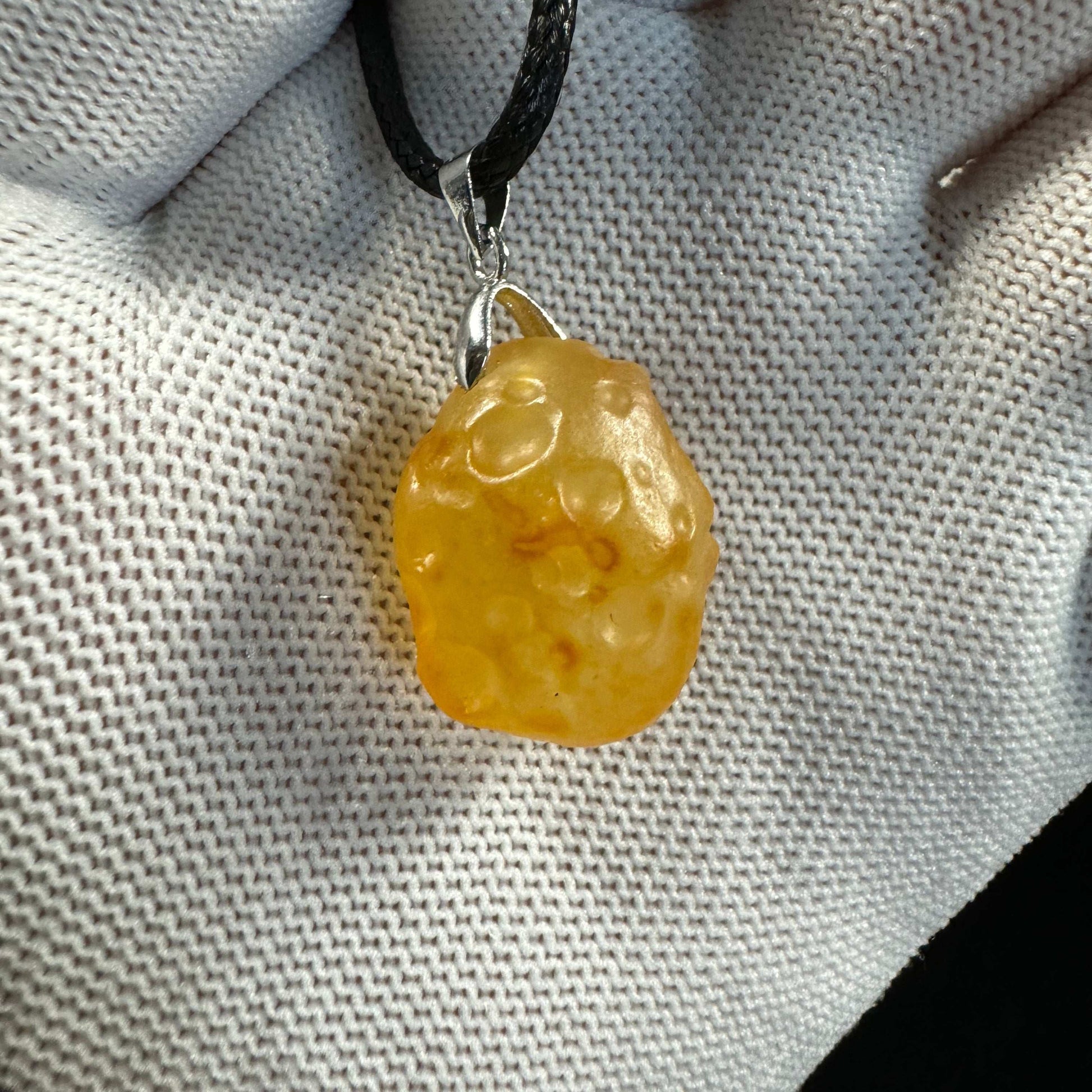 Natural Gobi Yellow Sugar Agate Pendant Necklace – Raw Desert Stone Jewelry