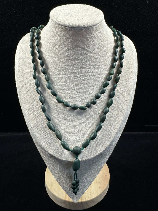 Natural Gobi Green Jade Agate – Raw Desert Stone for Jewelry & Wellness