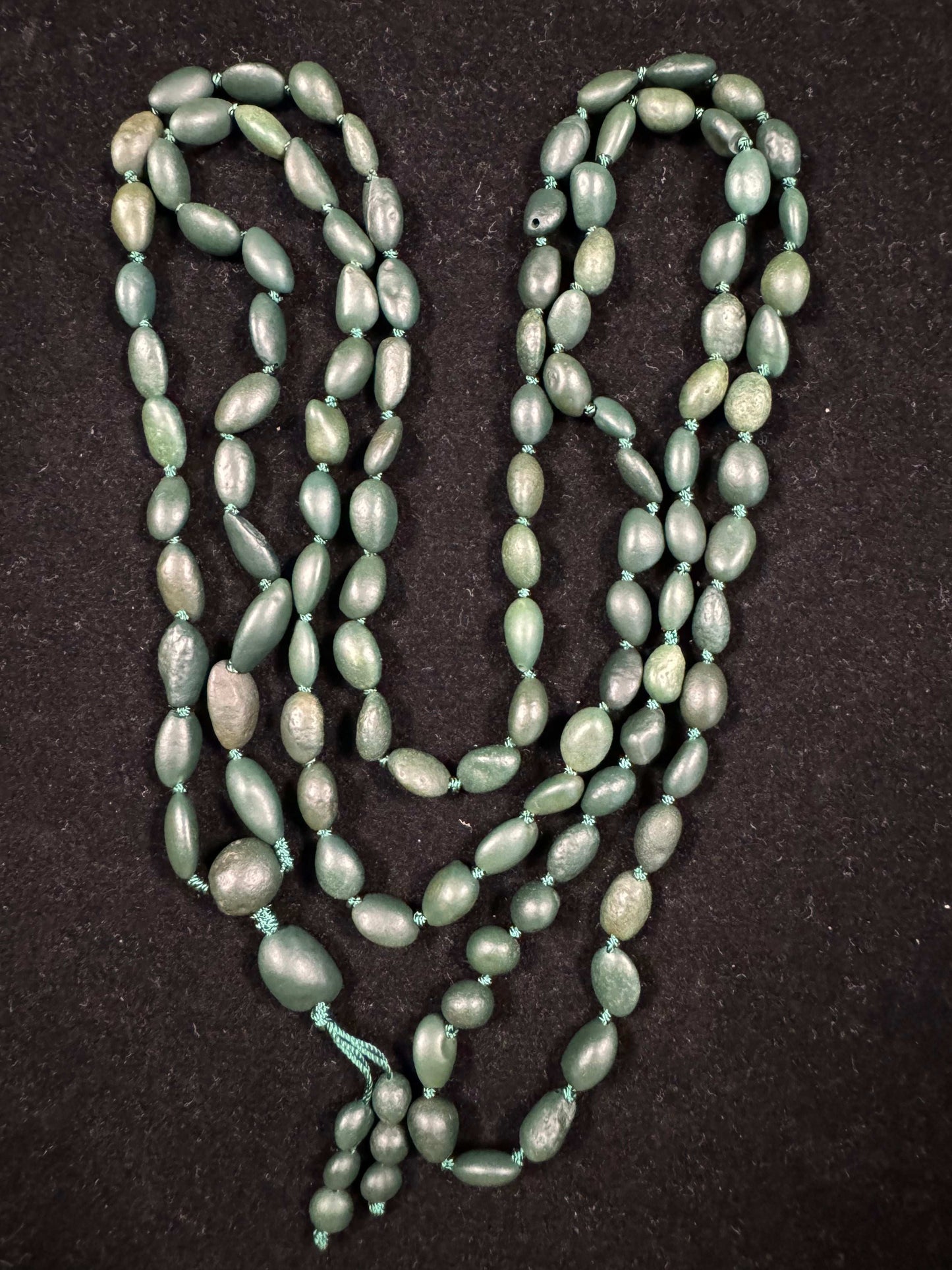 Natural Gobi Green Jade Agate – Raw Desert Stone for Jewelry & Wellness