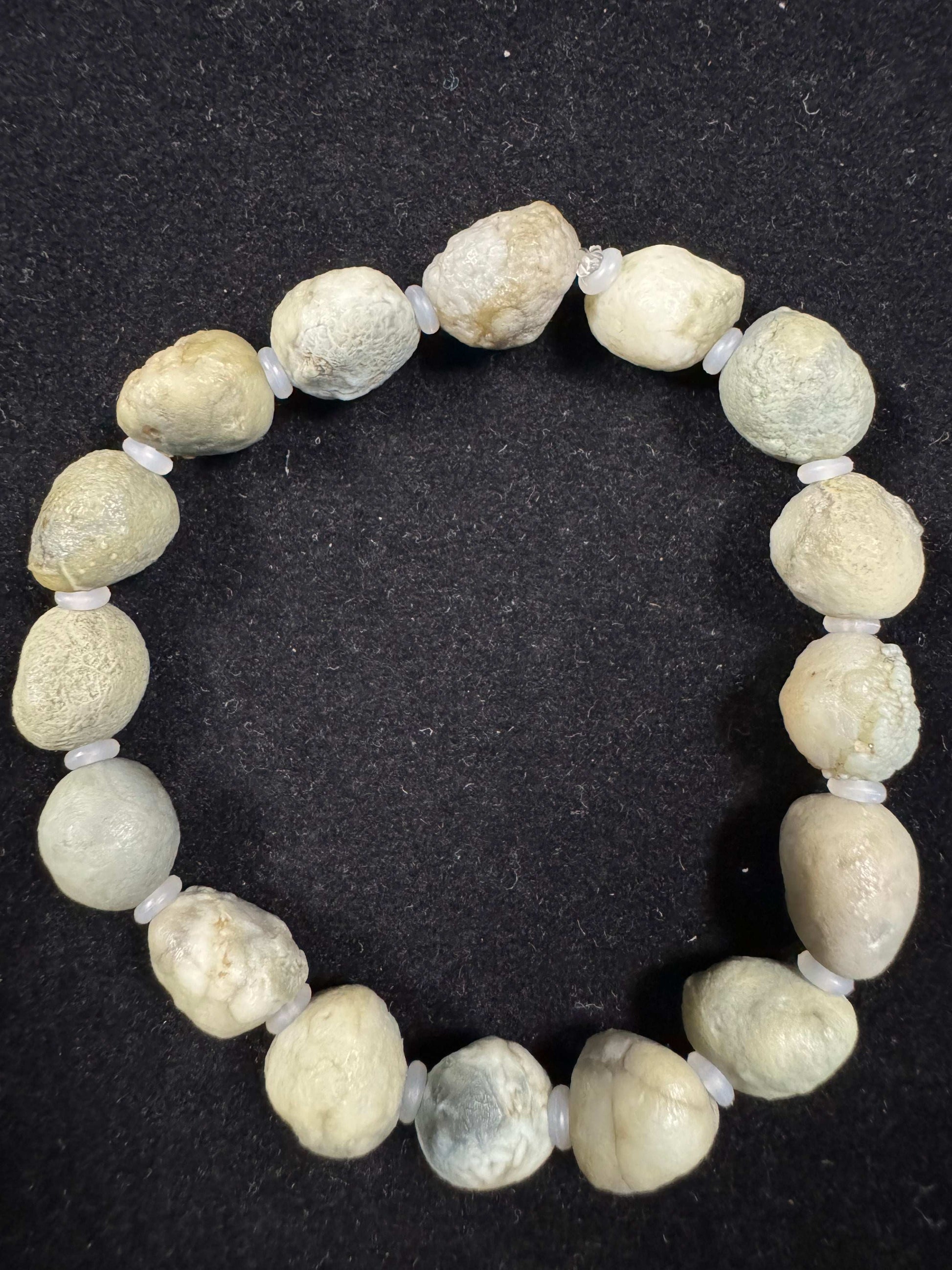 Natural Gobi Surface Jade Raw Stone Bracelet – Rugged Elegance & Earth Energy