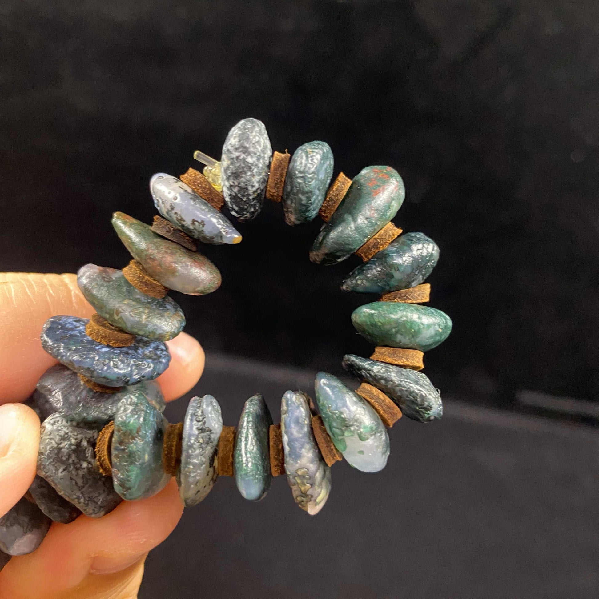 Natural Water‑Grass (Moss) Agate Bracelet for Women – Gobi Raw Stone Beads