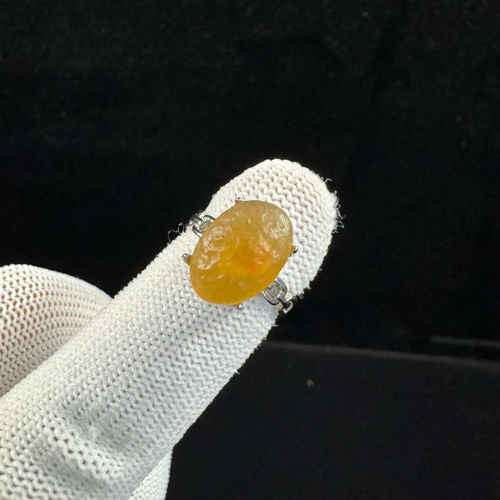 Natural Gobi Yellow Sugar Heart Agate Ring – Warmth, Love & Earth Energy