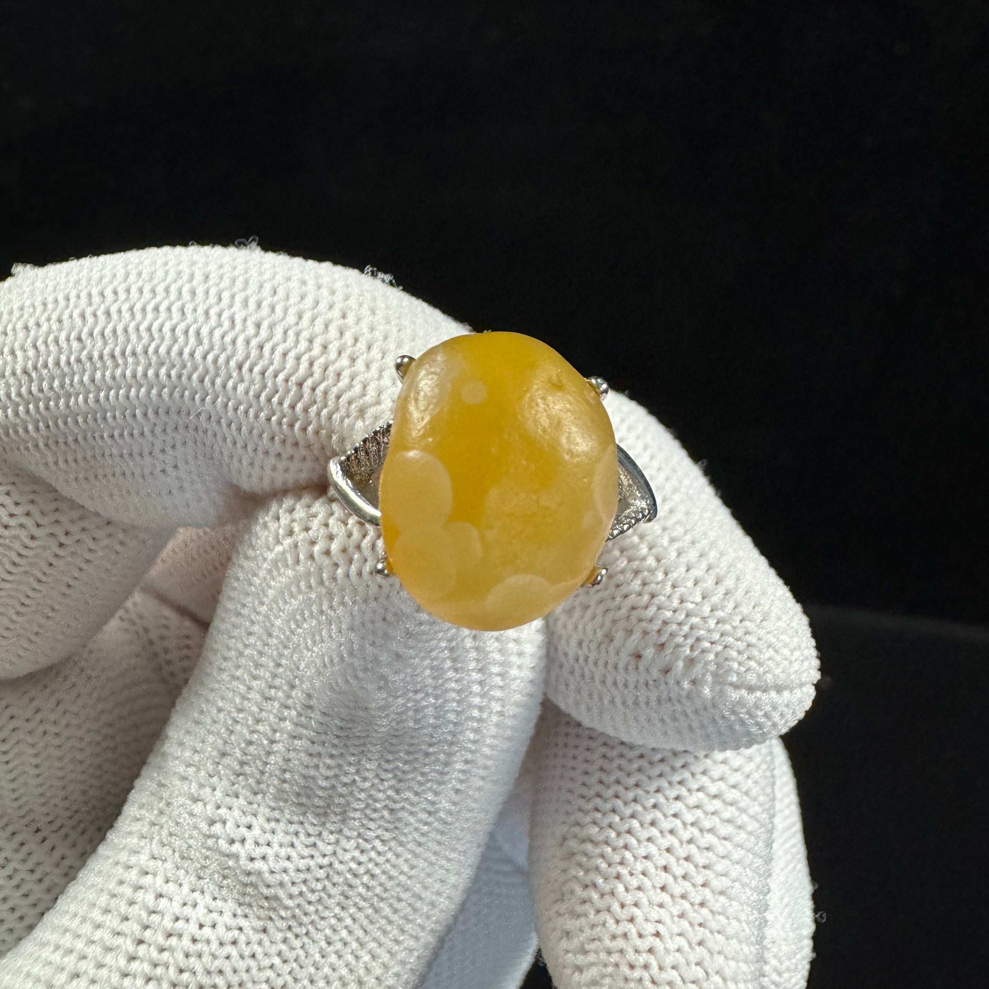 Natural Gobi Flower Eye Yellow Sugar Agate Ring – Radiant Clarity & Unique Desert Charm