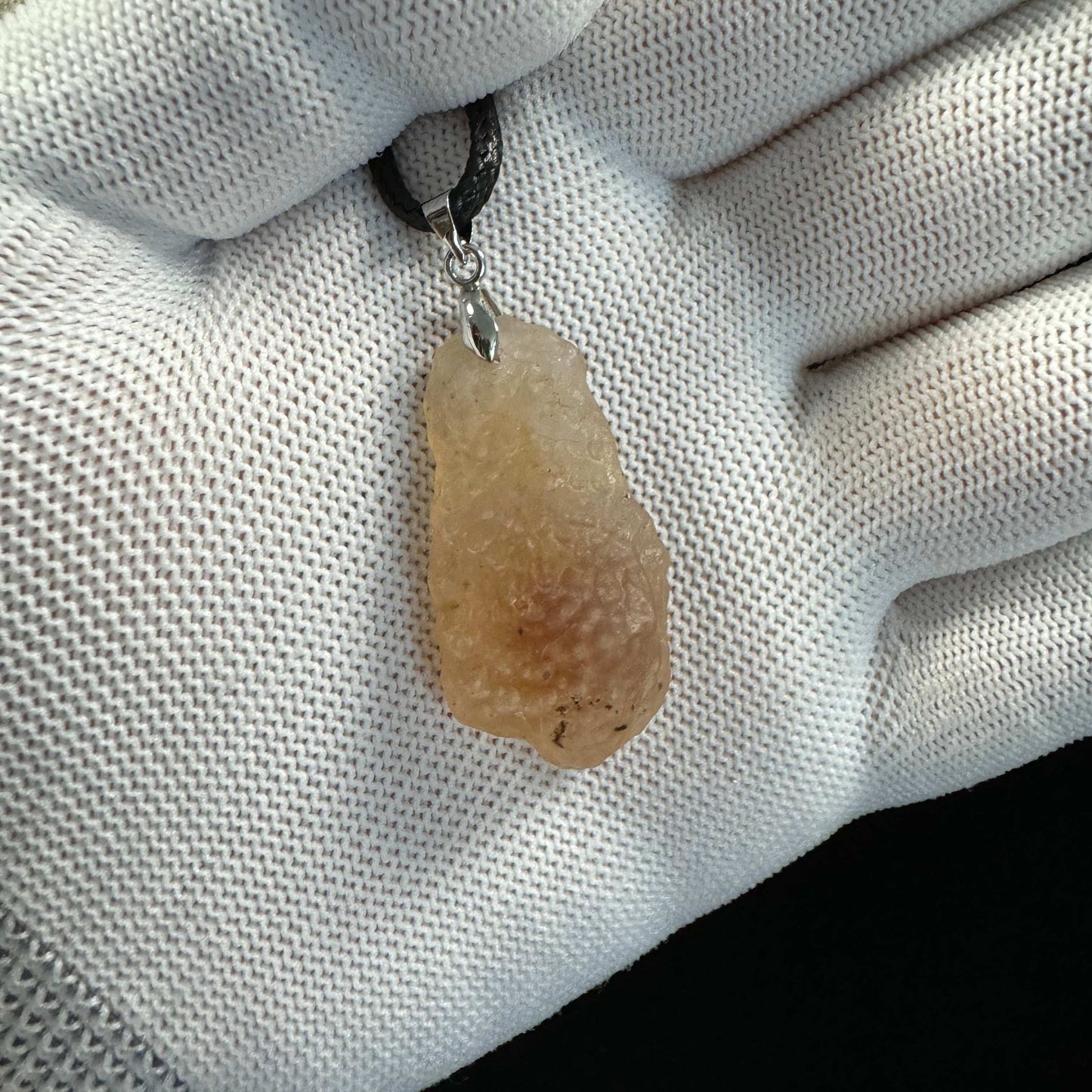 Natural Gobi Sugar Heart Agate Pendant – Sweet Energy & Earthy Elegance