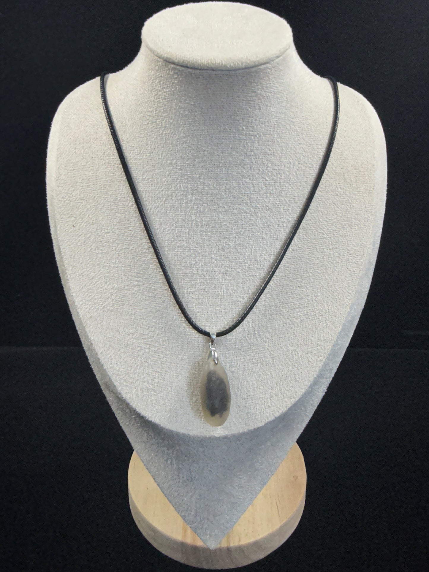 Natural Gobi Brown Sugar Heart Agate Pendant – Warmth, Stability & Earth Energy