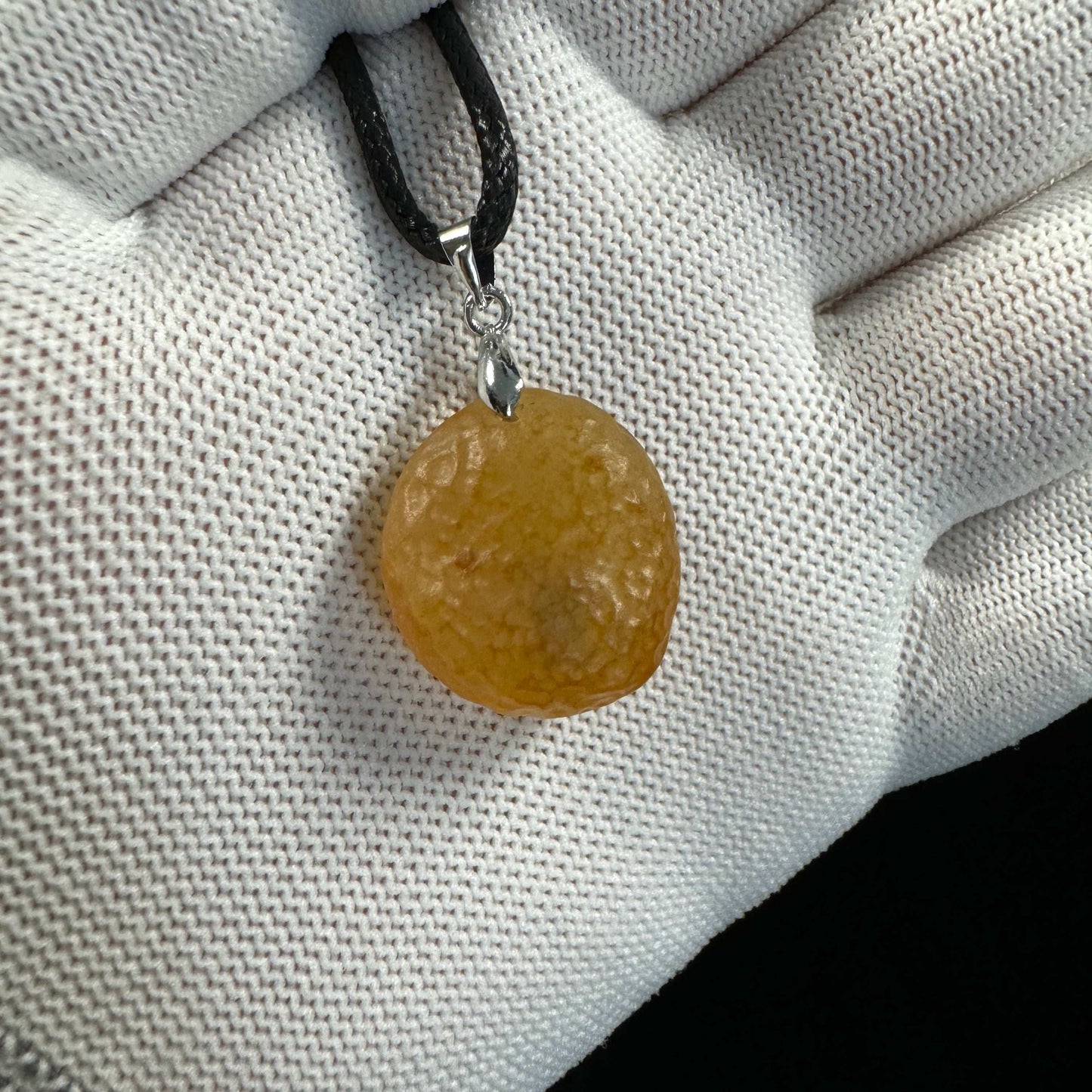 Natural Gobi Yellow Flower Vein Agate Pendant – Radiant Balance & Desert Beauty