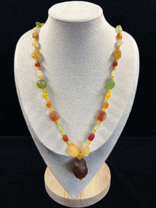 Natural Women’s Gobi Candy-Colored Agate Bead Necklace – Alashan Raw Stone Pendant