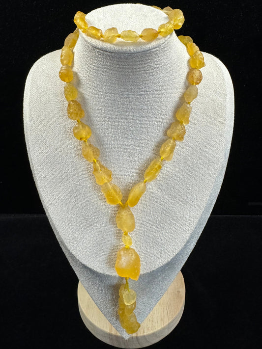 Natural Alxa Gobi Yellow Rock Sugar Agate Necklace – Warmth & Desert Light