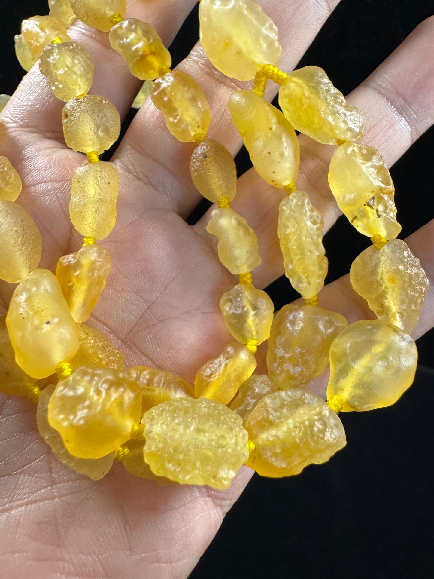 Natural Alxa Gobi Yellow Rock Sugar Agate Necklace – Warmth & Desert Light