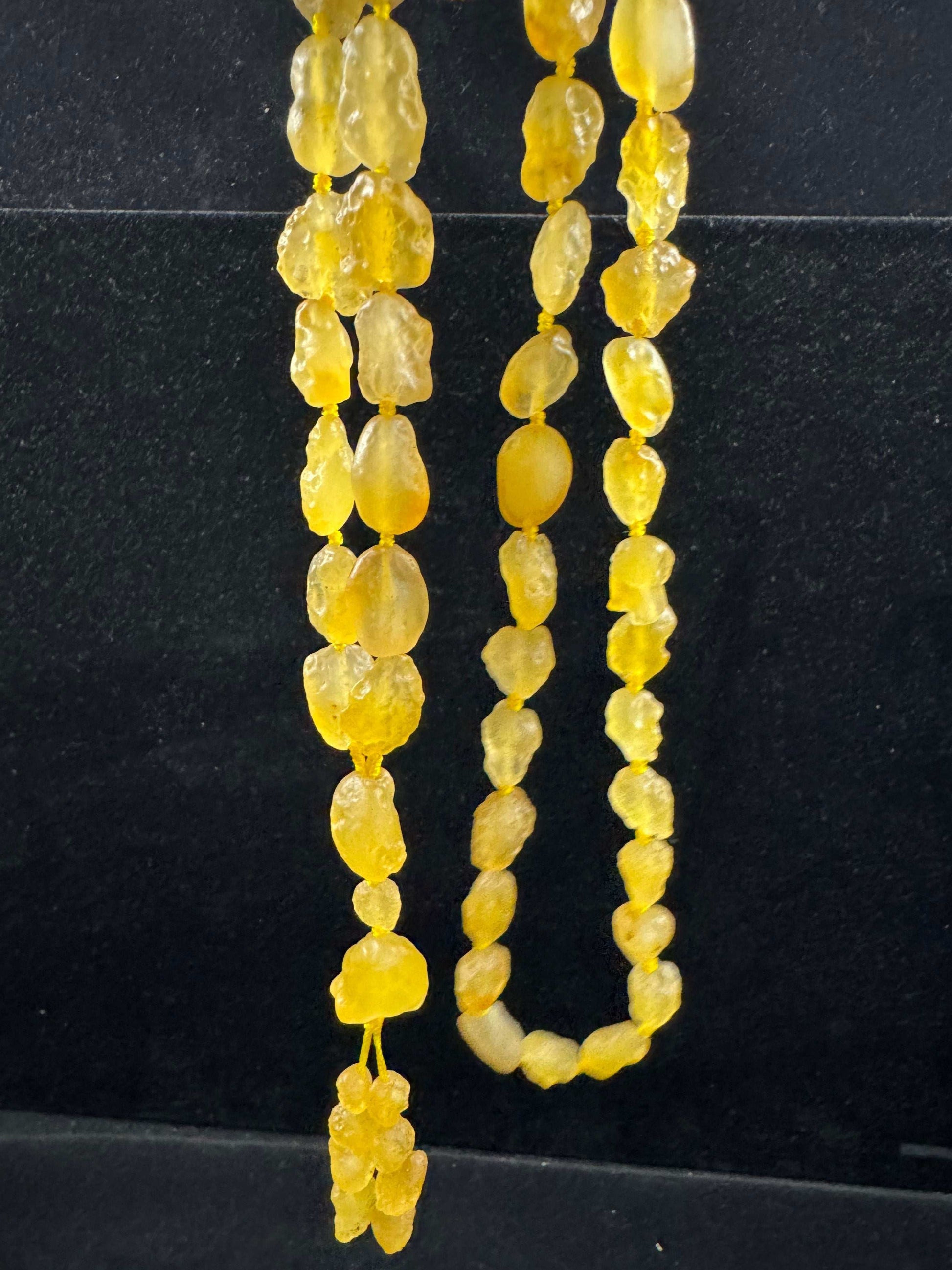 Alashan Natural Gobi Candy Agate Necklace – Raw Stone Pendant with Yellow "Rock Sugar" Texture
