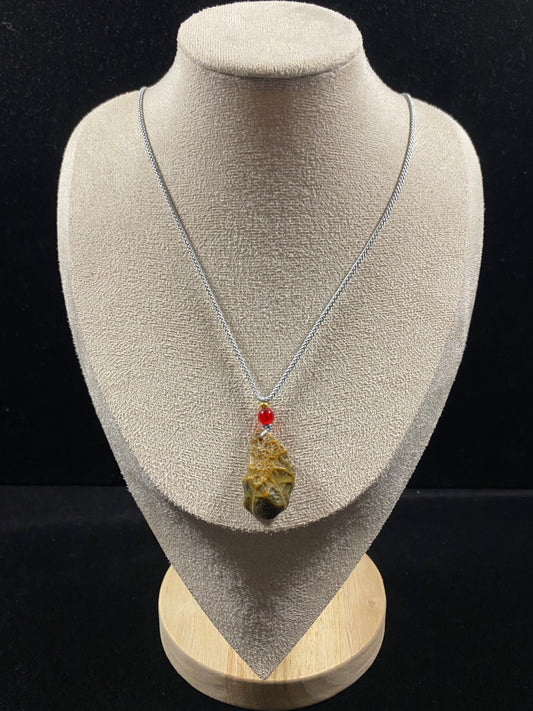 Natural Gobi Flower Vein Agate Necklace Pendant – Nature’s Art in Stone