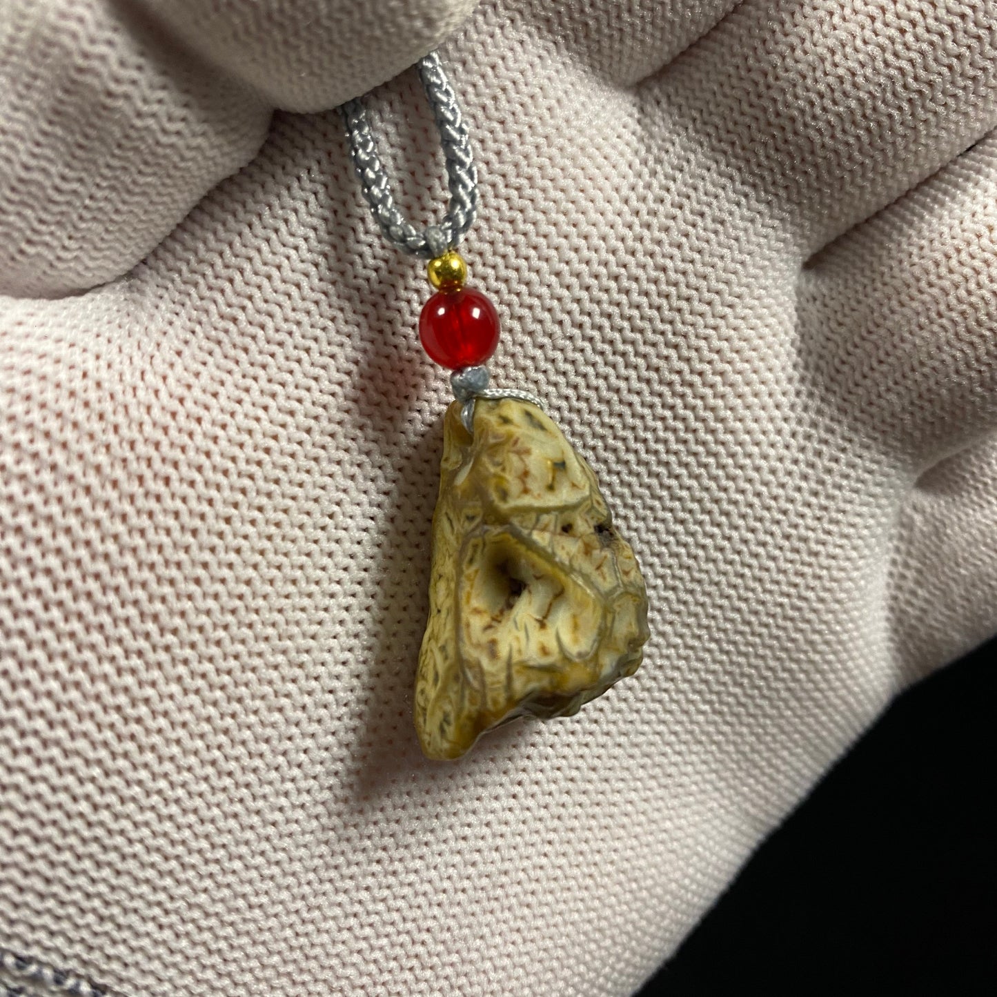 Natural Gobi Vein Agate Pendant – Handcrafted Energy Necklace