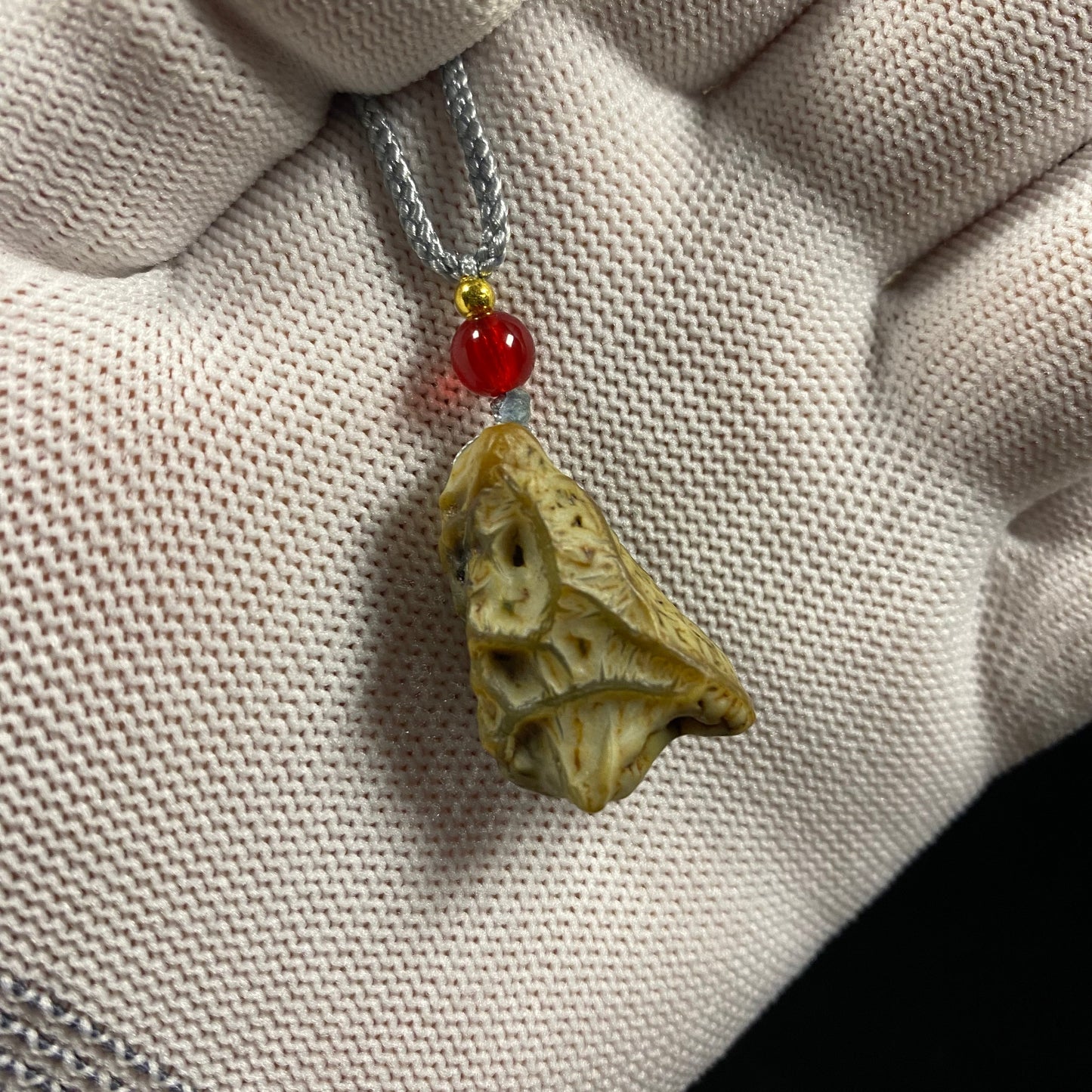 Natural Gobi Vein Agate Pendant – Handcrafted Energy Necklace