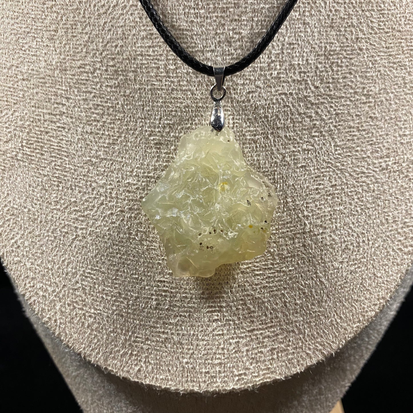 Natural Alxa Gobi Green Ice Agate Pendant – Serenity from the Desert