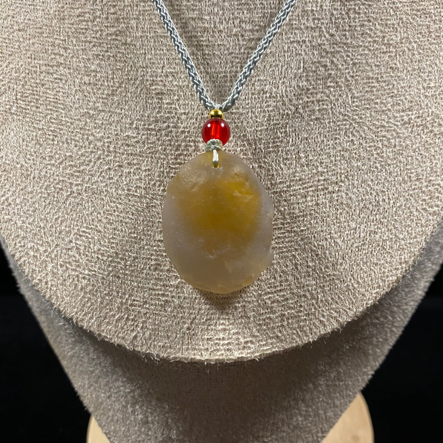 Natural Alxa Gobi Yellow Sugar Heart Agate Pendant – Sweet Energy from the Desert