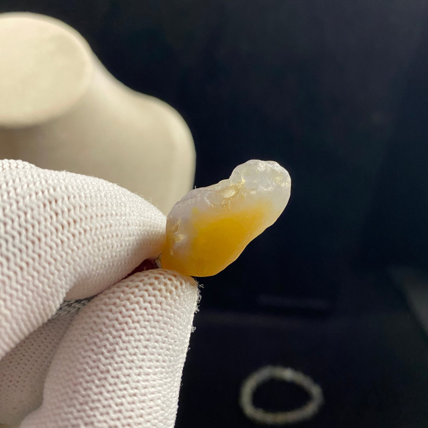 Natural Alxa Gobi Yellow Sugar Heart Agate Pendant – Sweet Energy from the Desert
