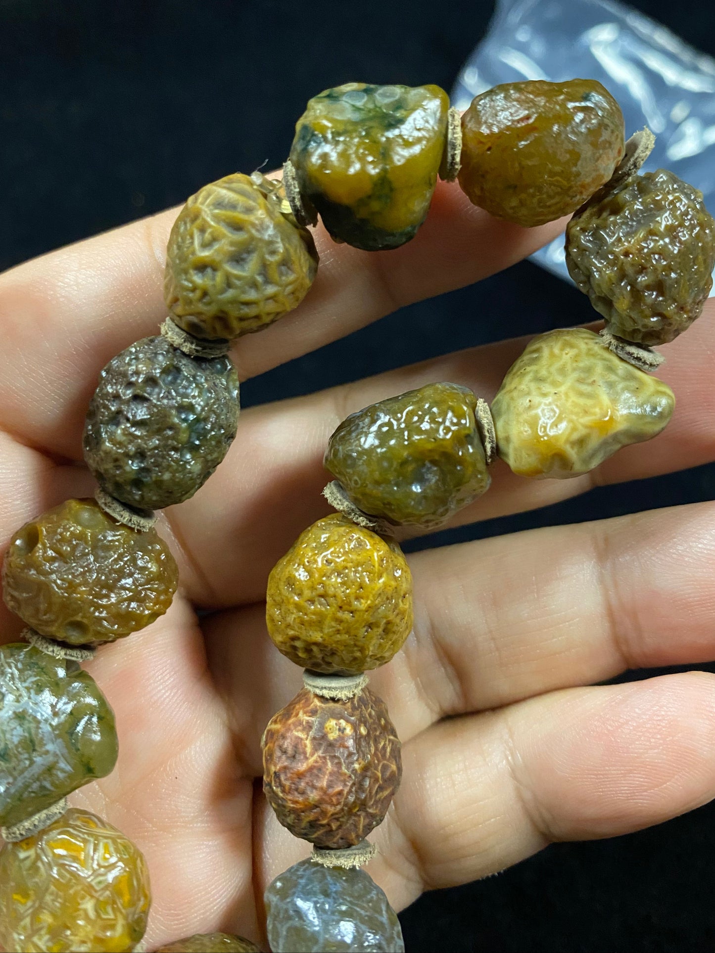 Natural Alxa Gobi Vein Agate Men’s Energy Bracelet – Grounding Strength from the Desert