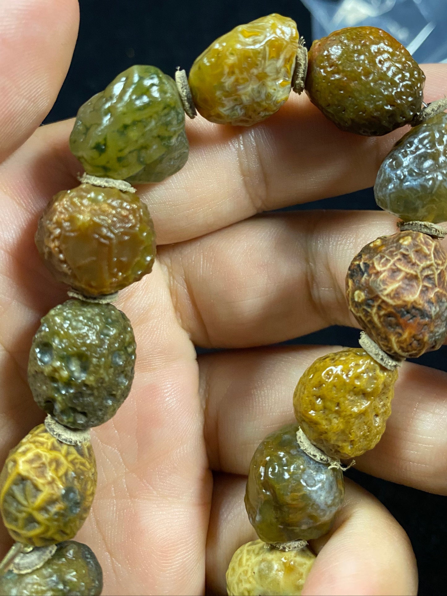 Natural Alxa Gobi Vein Agate Men’s Energy Bracelet – Grounding Strength from the Desert