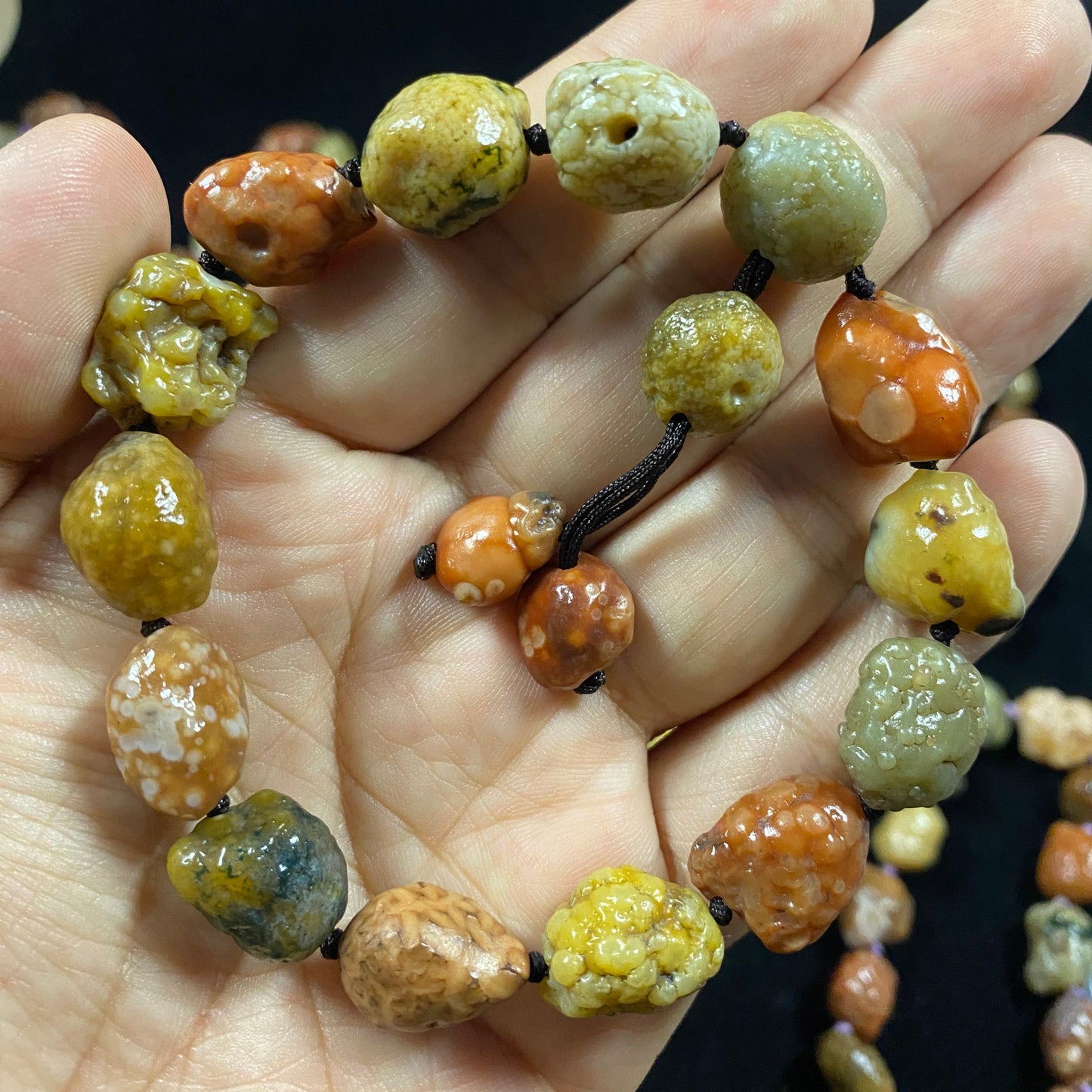 Natural Gobi Fish Roe Vein Agate Energy Bracelet – Grounding Crystal Jewelry