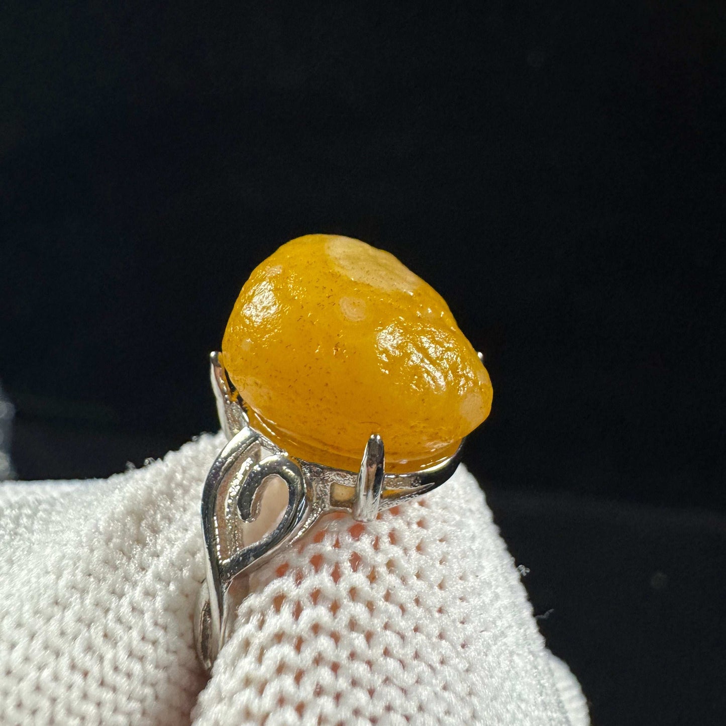 Natural Gobi Yellow Flower‑Eye Agate Ring – Women’s Raw Stone Jewelry