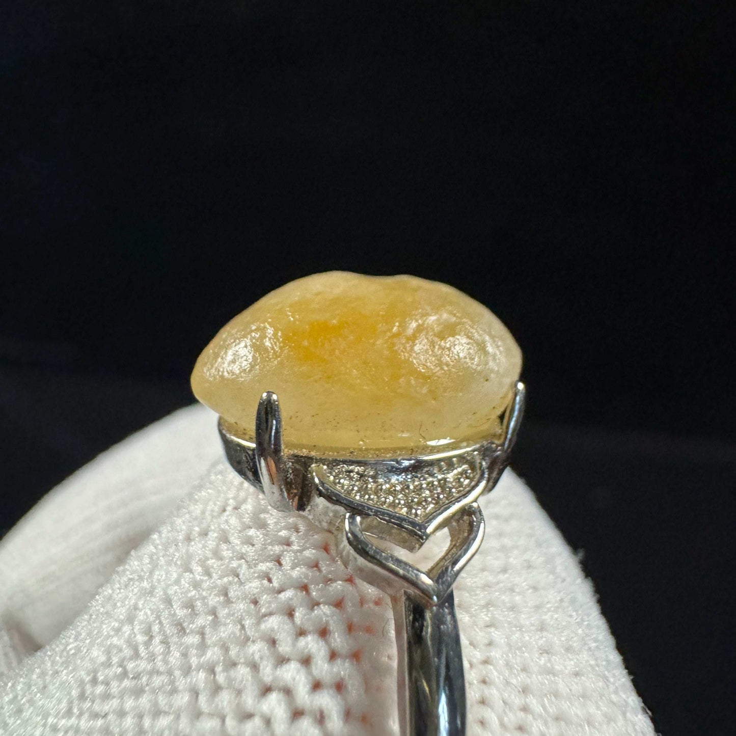 Natural Gobi Yellow Sugar Heart Agate Ring – Women’s Raw Stone Jewelry