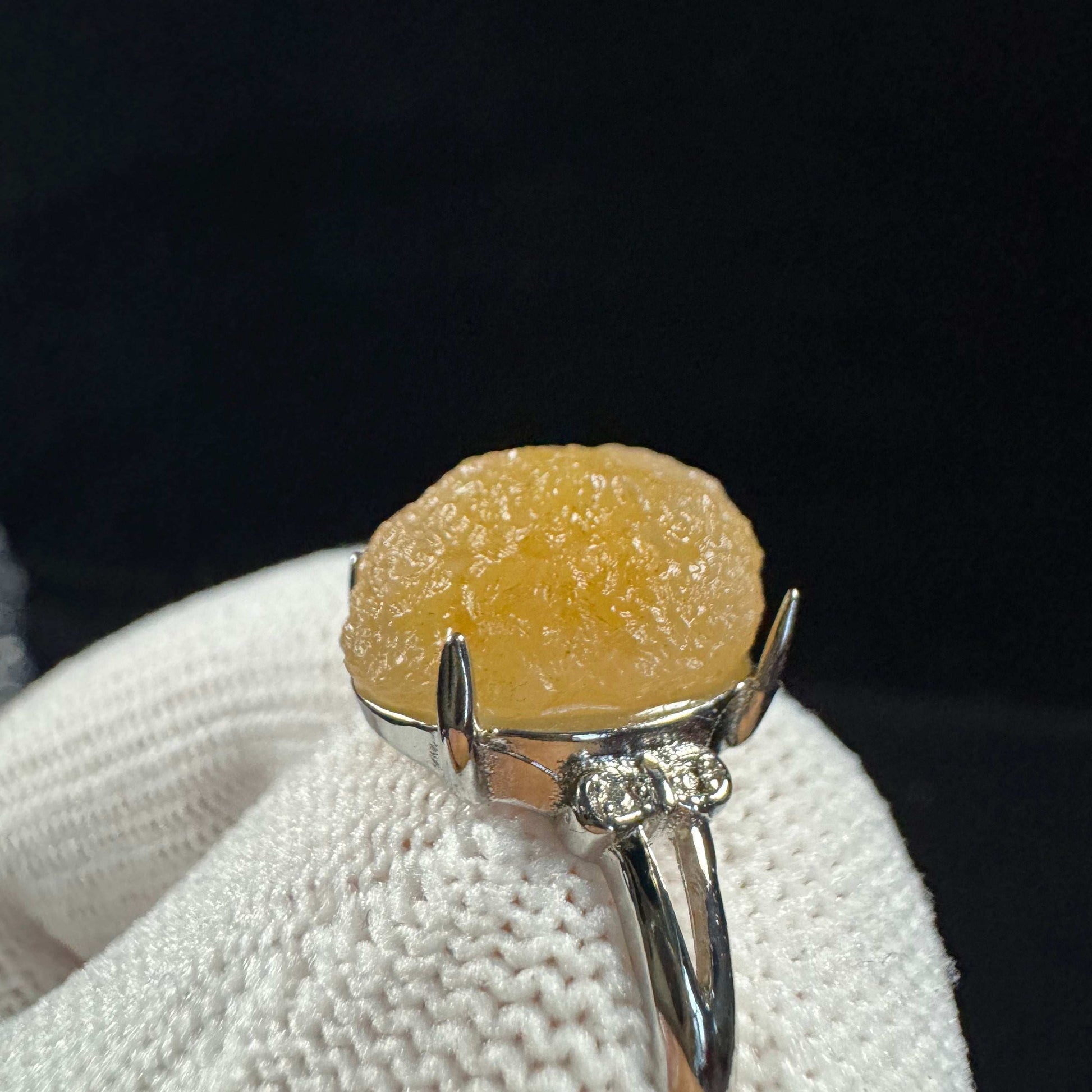 Natural Gobi Yellow Sugar Heart Agate Ring – Women’s Raw Stone Jewelry