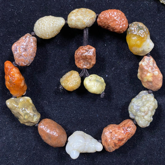 Natural Alxa Gobi Fish Roe Vein Agate Bracelet